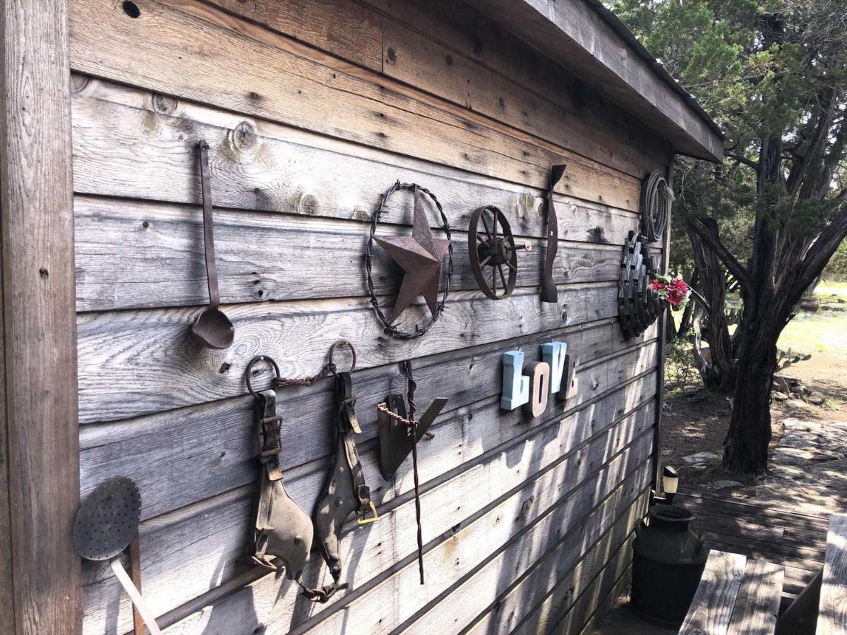 Pipe Creek Rockin' B Ranch Love Shack מראה חיצוני תמונה
