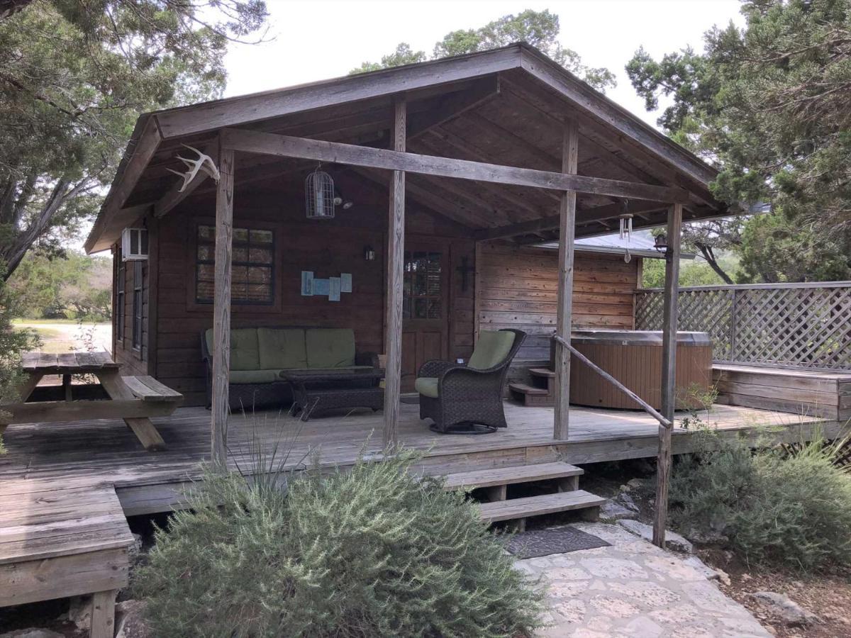 Pipe Creek Rockin' B Ranch Love Shack מראה חיצוני תמונה